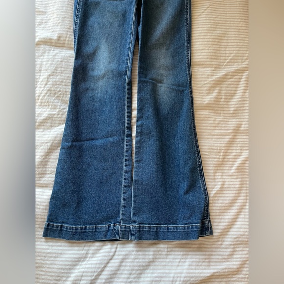 Gap Flare Jeans - Picture 3 of 8